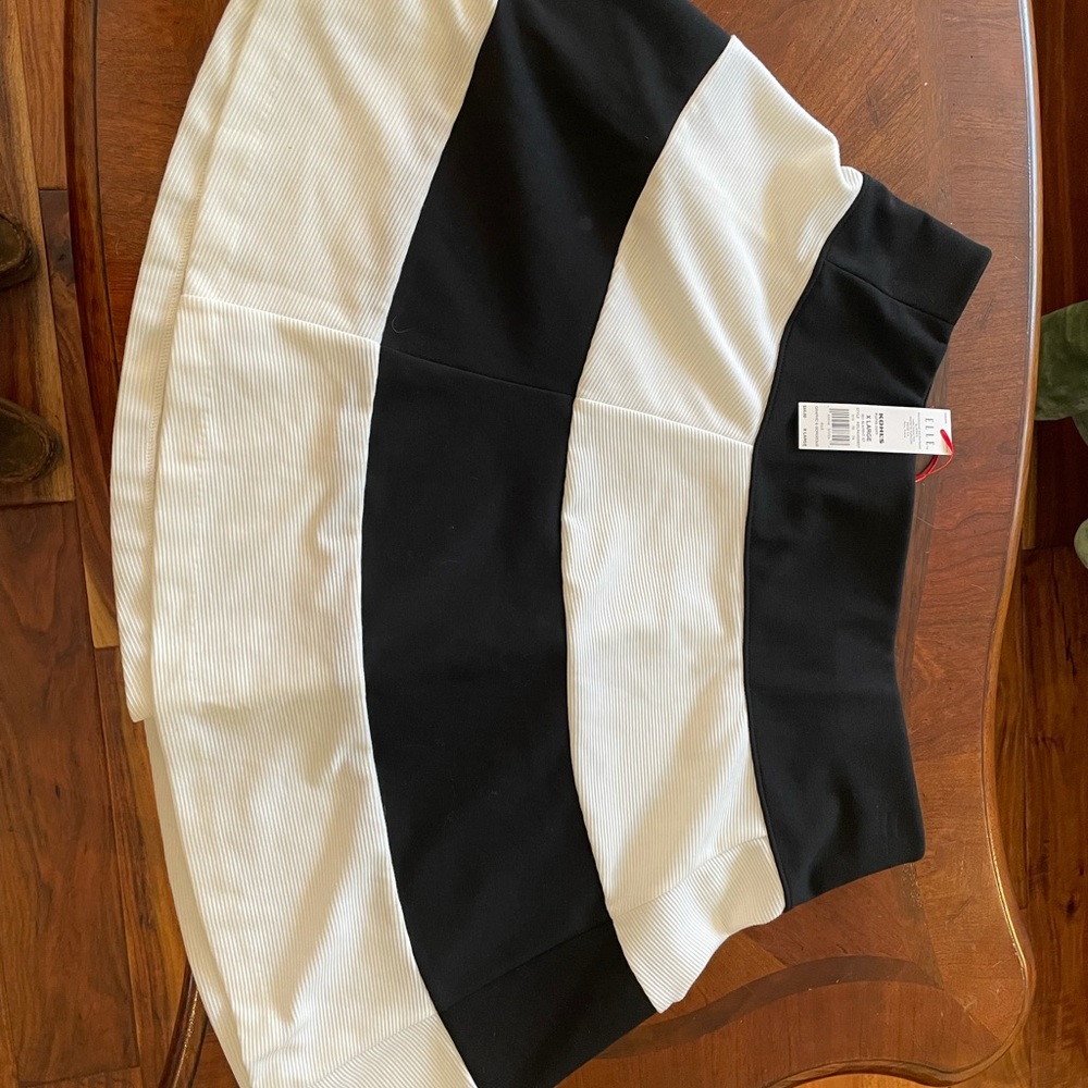 Ellie bubble skirt NWT